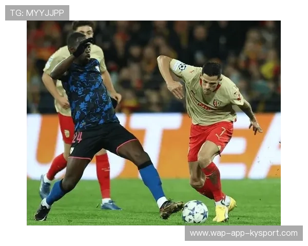 弗拉霍维奇禁区内接球晃过门将破门